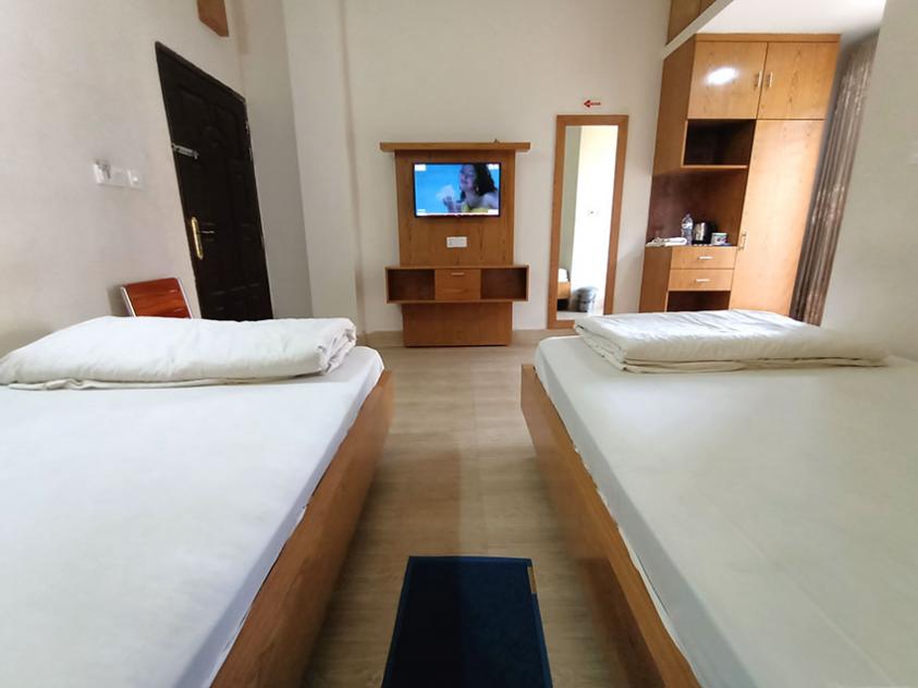 Twin Double AC (Bed View)